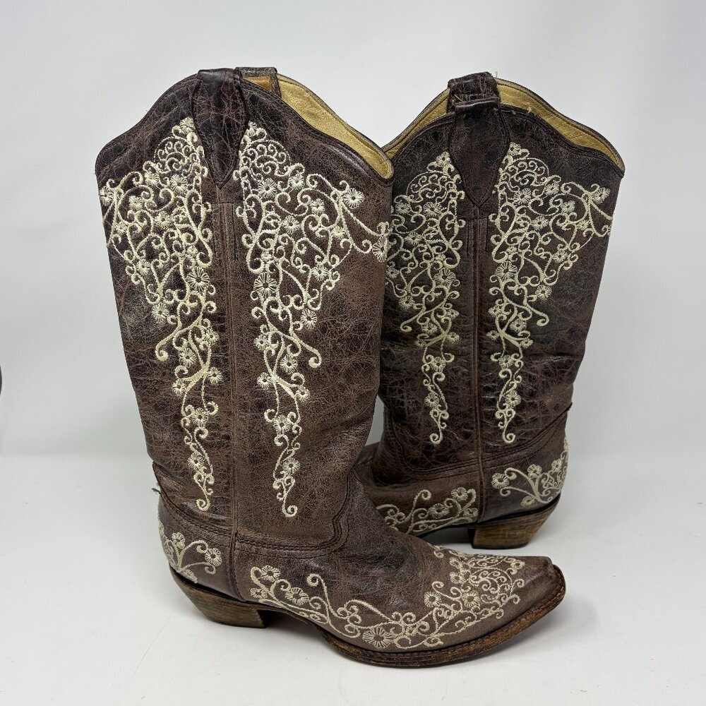 Corral Vintage women's western cowgirl boots 7.5 M embroidered brown snip toe